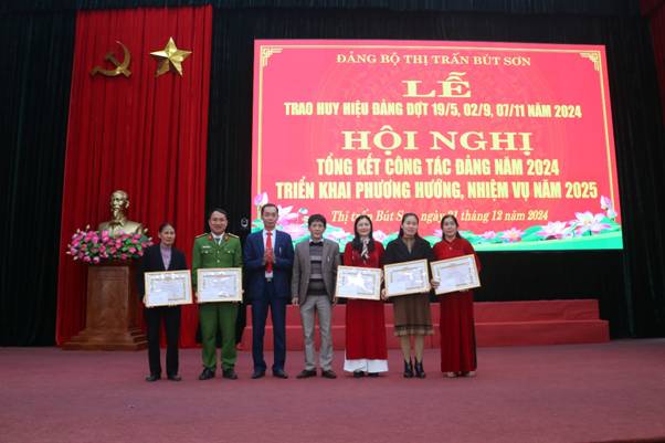 http://hoanghoa.gov.vn/file/download/637611798.html