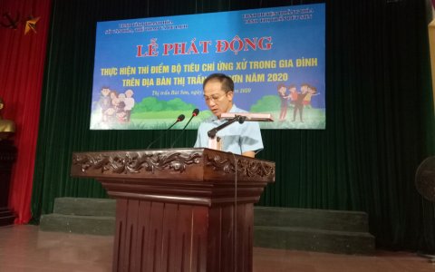 Lễ phát động thực hiện thí điểm Bộ tiêu chí ứng xử trong gia đình trên địa bàn thị trấn Bút Sơn năm 2020.
